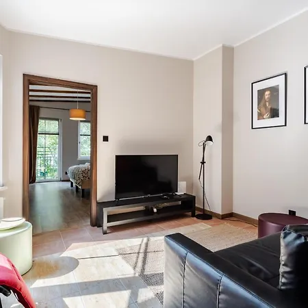 Very Berry Apartment